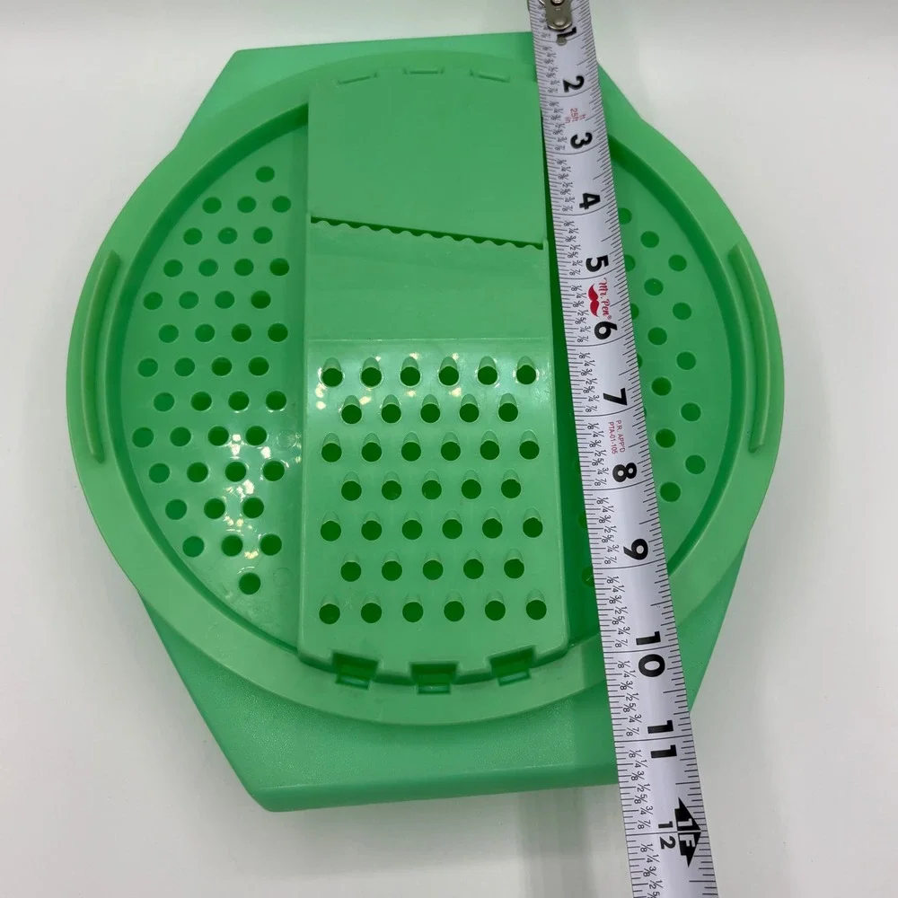 Tupperware vintage grater